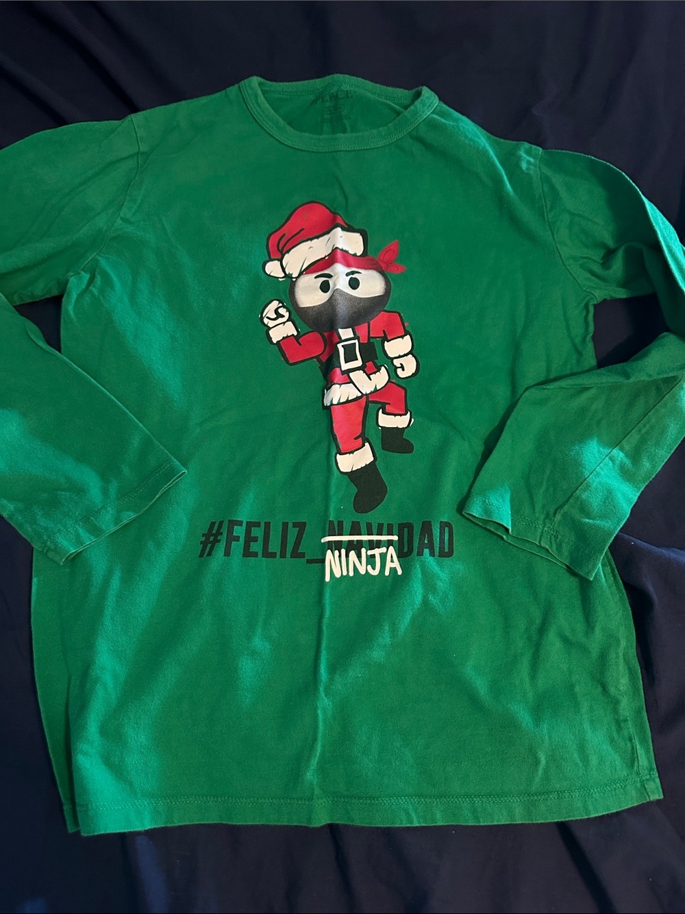 Place Green 'Feliz Navidad Ninja' Long-Sleeve Tee